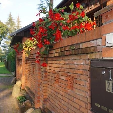 Pas Birute Hotel Каунас Екстериор снимка