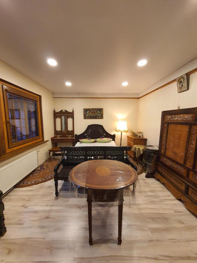 Pas Birute Hotel Каунас Екстериор снимка