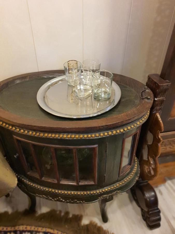 Pas Birute Hotel Каунас Екстериор снимка